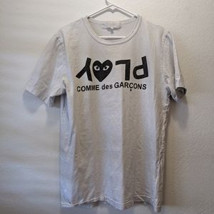 CDG Play COMME des GARCONS logo tee